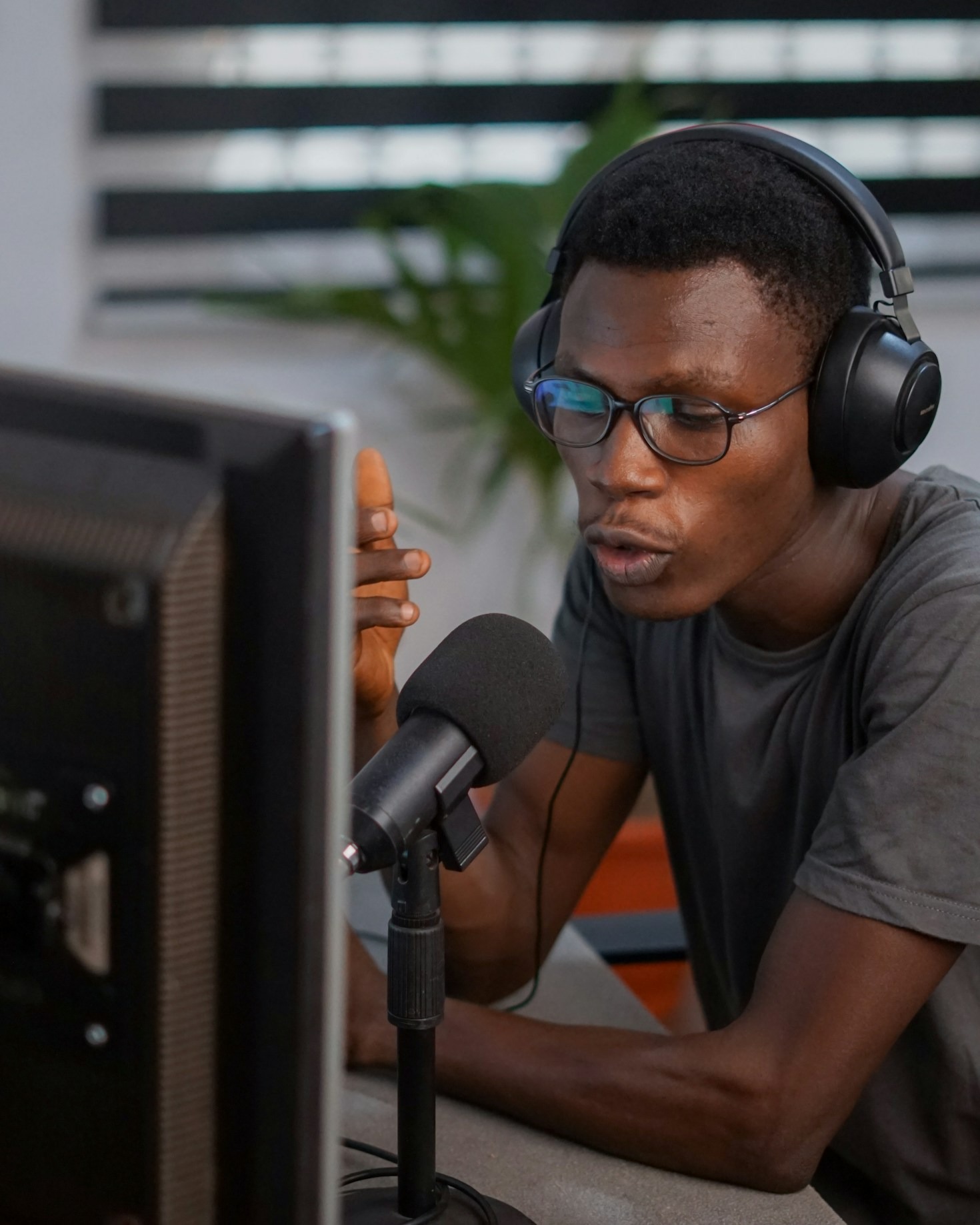 How to Start a Podcast: A Beginner’s Perspective